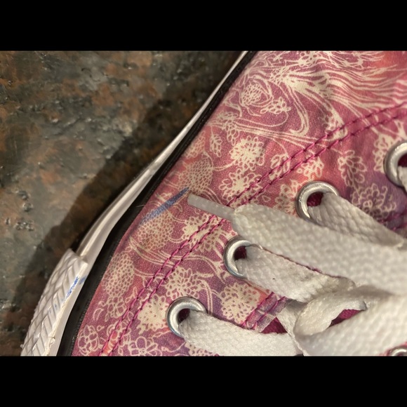 Girls high top converse - Picture 3 of 6